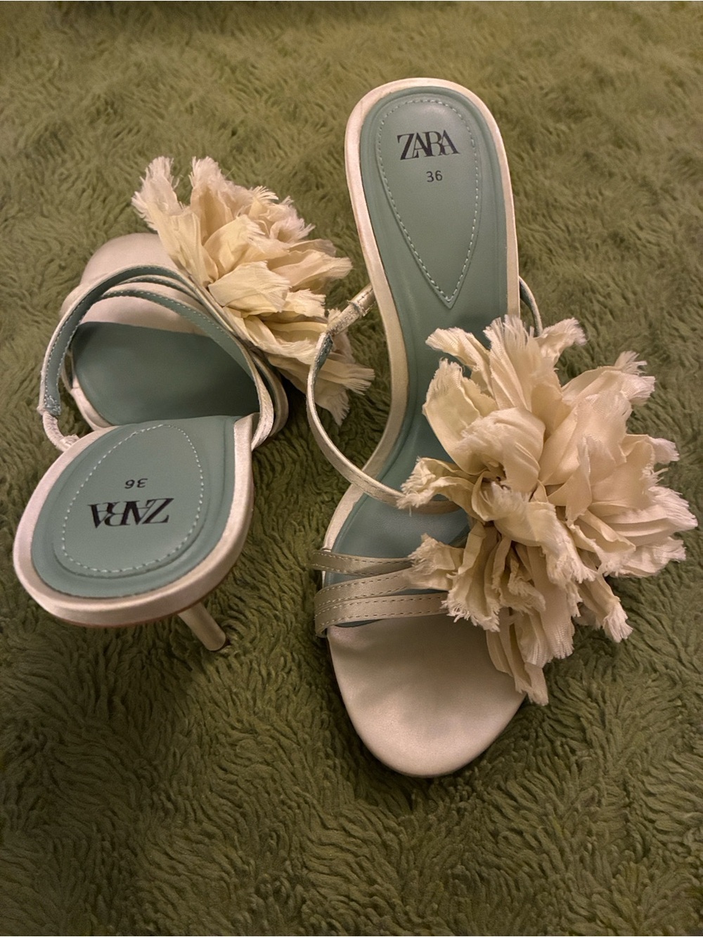 Zara Light Green/Yellow Floral High-Heel Slide Sandals with Sage Insole - Picture 3 of 7